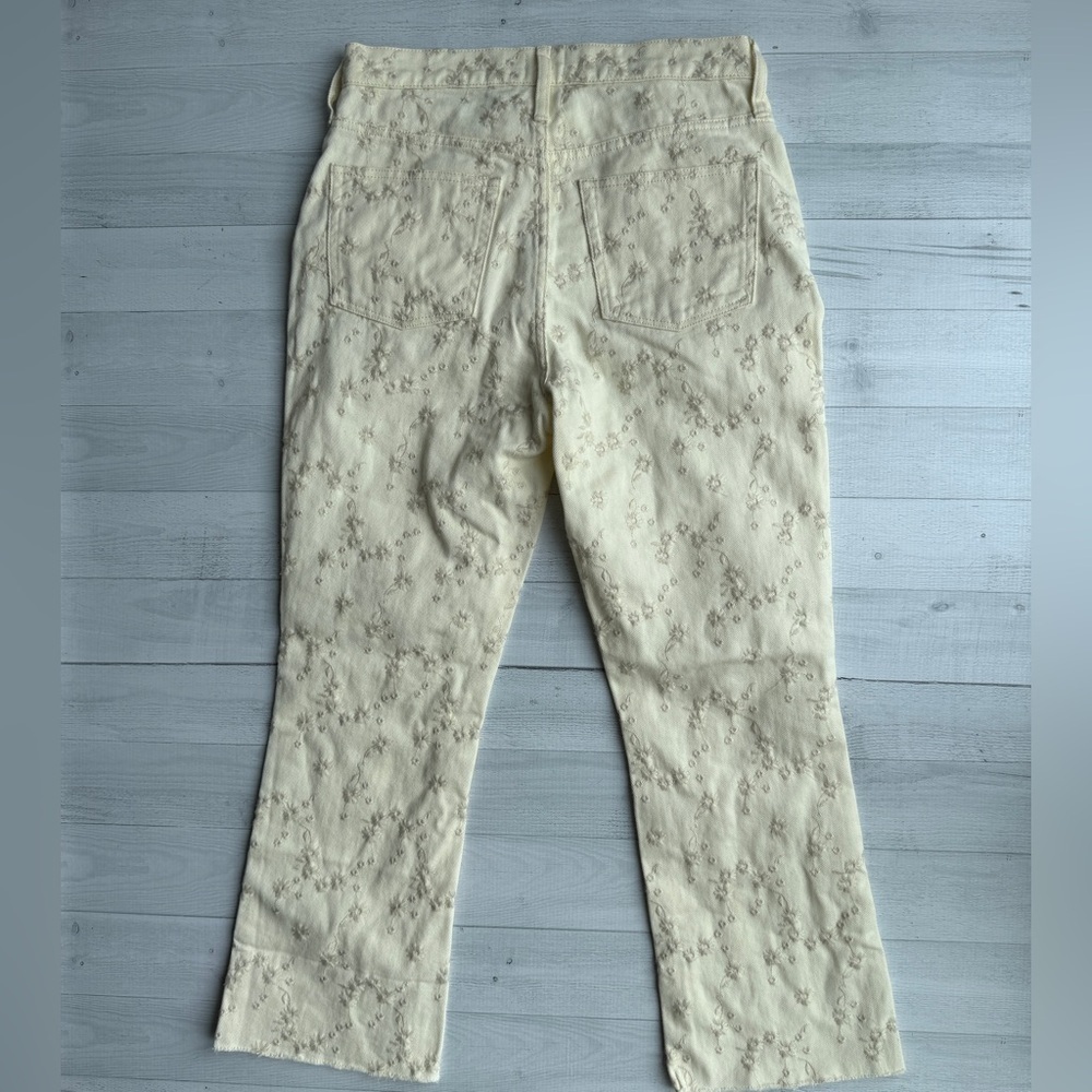 J Crew Billie Demi Boot Cut Crop Cream Floral Embroidered Jeans Size 26 - Picture 12 of 13